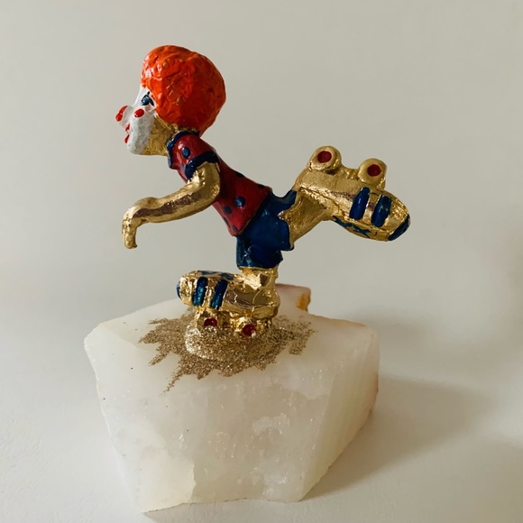 Clown figurine on marble base - Picture 4 of 8